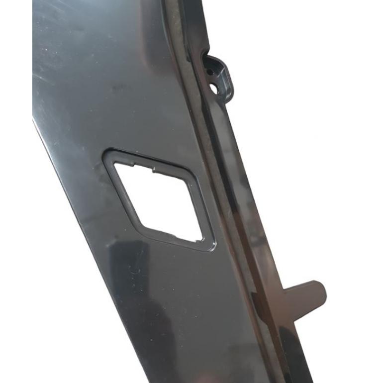 HEADLAMP SURROUND DRIVERS SIDE RH
