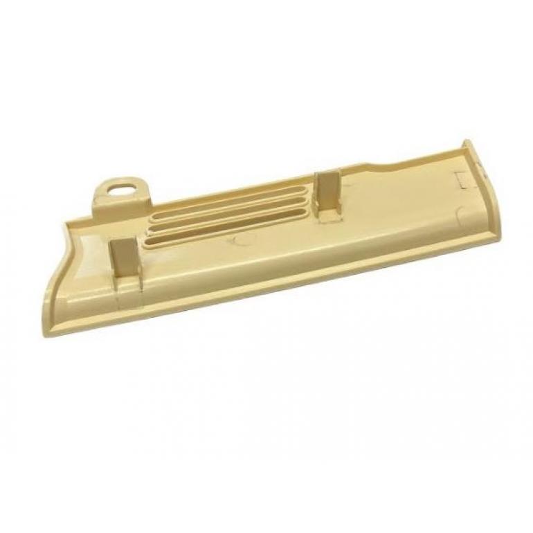 CENTRE GRILLE END PANEL DRIVER SIDE RH