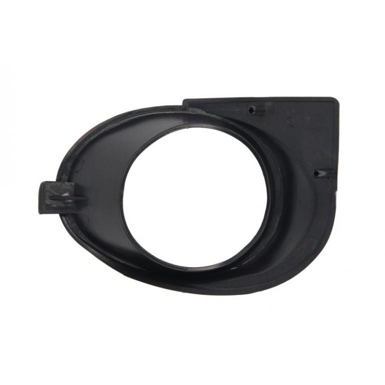 FRONT FOG LAMP SURROUND BEZEL DRIVER SIDE RH