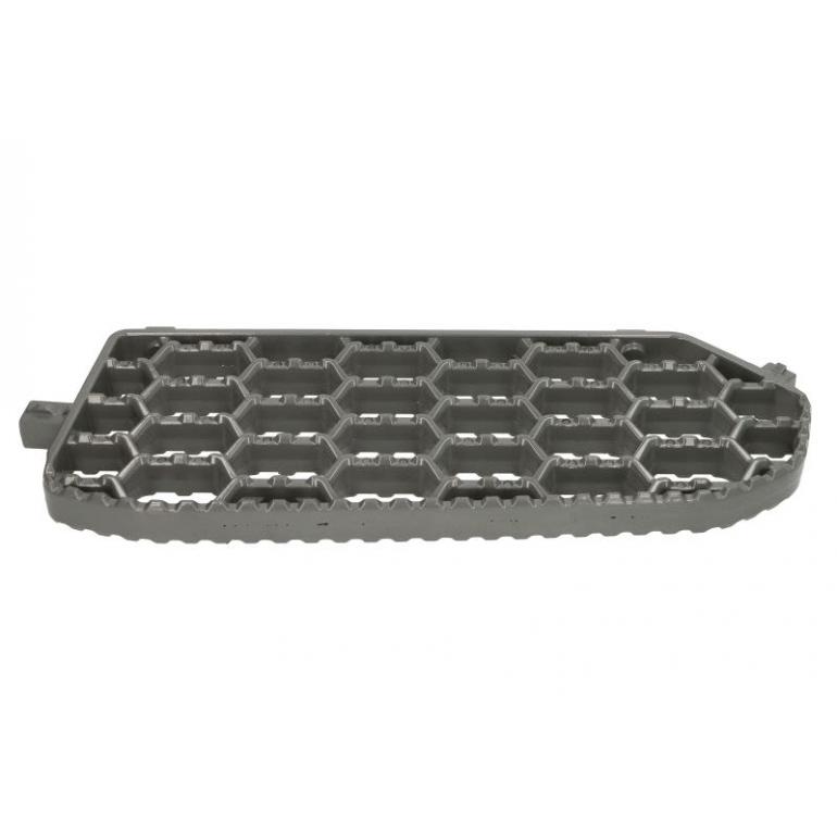 LOWER STEP SURROUND UPPER TREAD PLATE