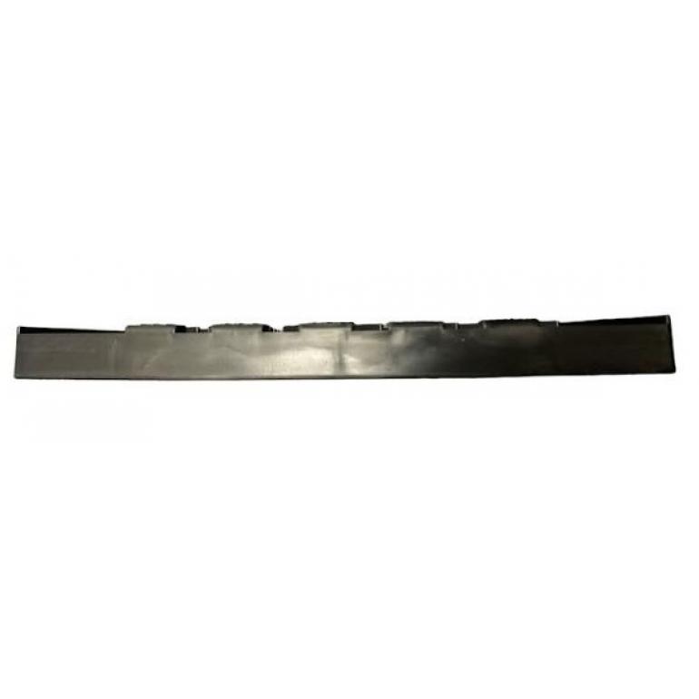 'PLASTIC LOWER STEP SURROUND TREAD PLATE PASSENGER SIDE LH