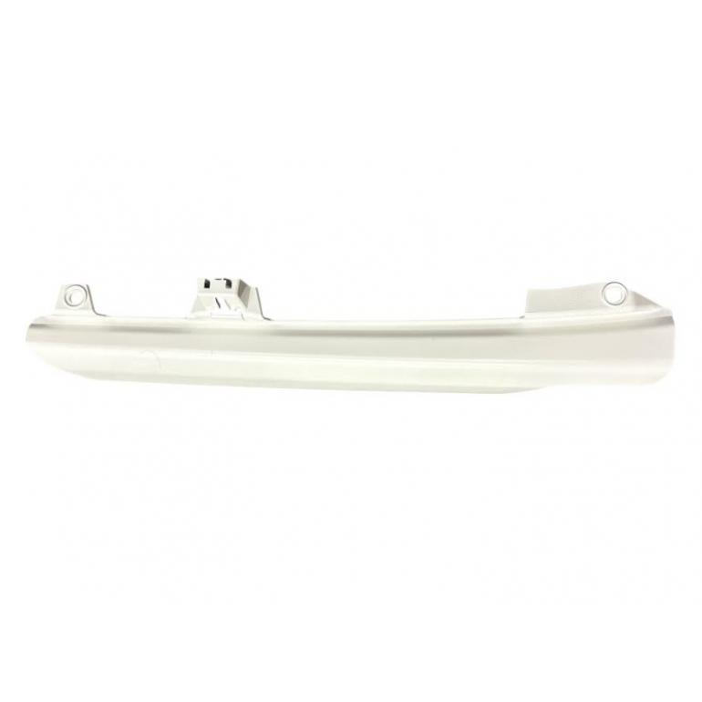 FRONT DOOR LOWER WIND DEFLECTOR DRIVER SIDE RH