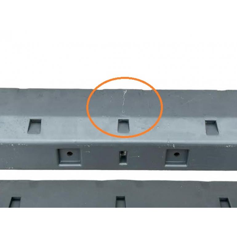 FRONT BUMPER STEP & GRILLE SURROUND PANEL