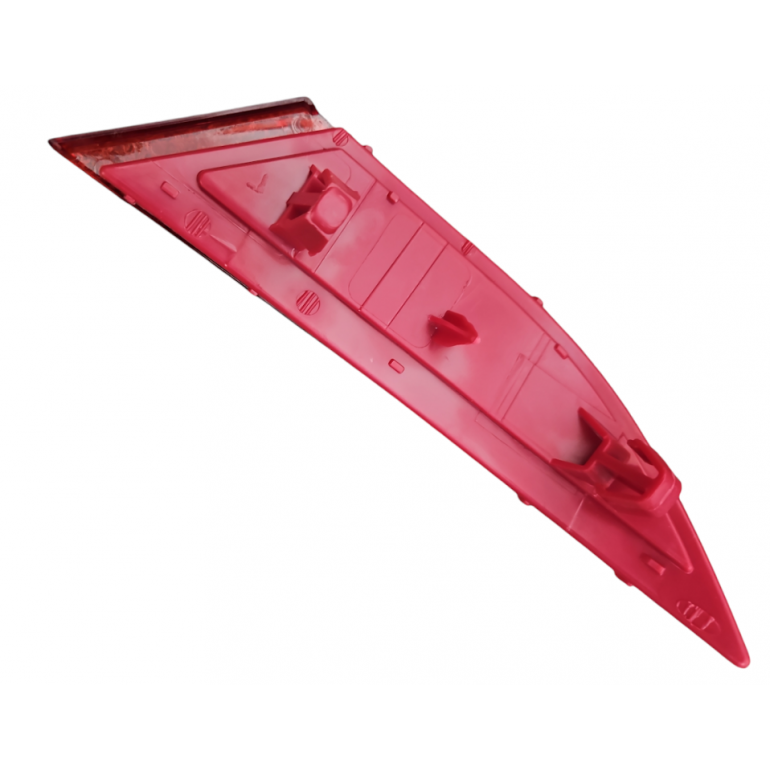 REAR BUMPER RED REFLECTOR PASSENGER SIDE LH