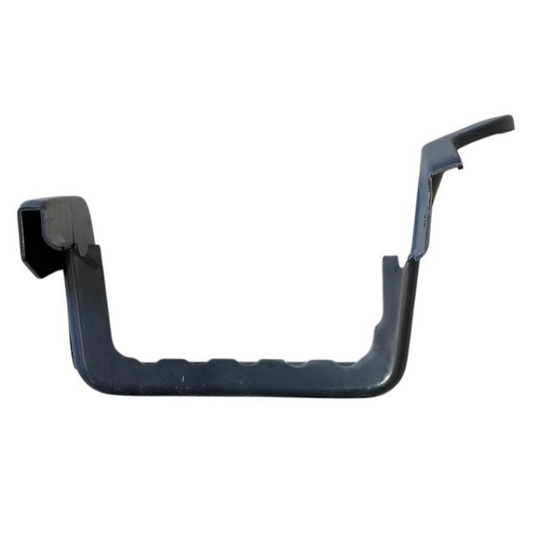 LOWER STEP SURROUND PASSENGER SIDE LH