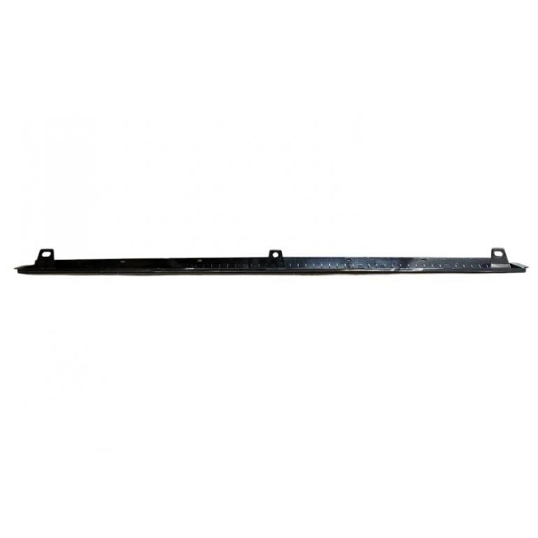 SMOOTH PLASTIC CENTRE LOWER BUMPER SPOILER