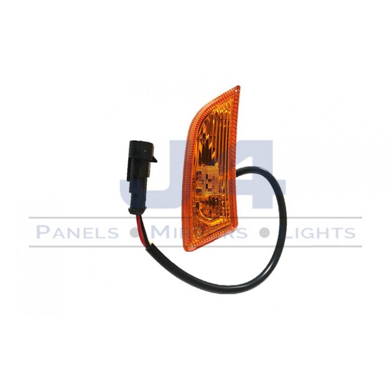 LED AMBER SIDE REPEATER LAMP PASSENGER SIDE LH