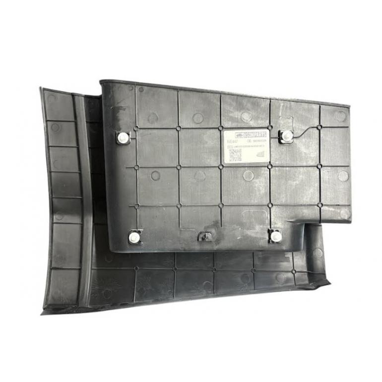 LOWER SINGLE STEP SURROUND PASSENGER SIDE LH