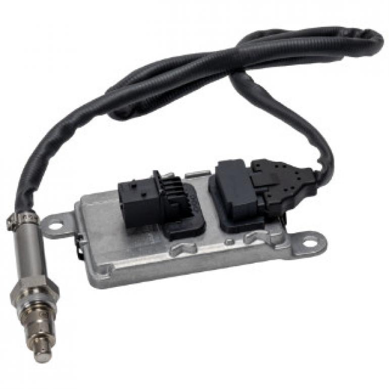 EXHAUST GAS NOx SENSOR BEFORE THE CATALYST