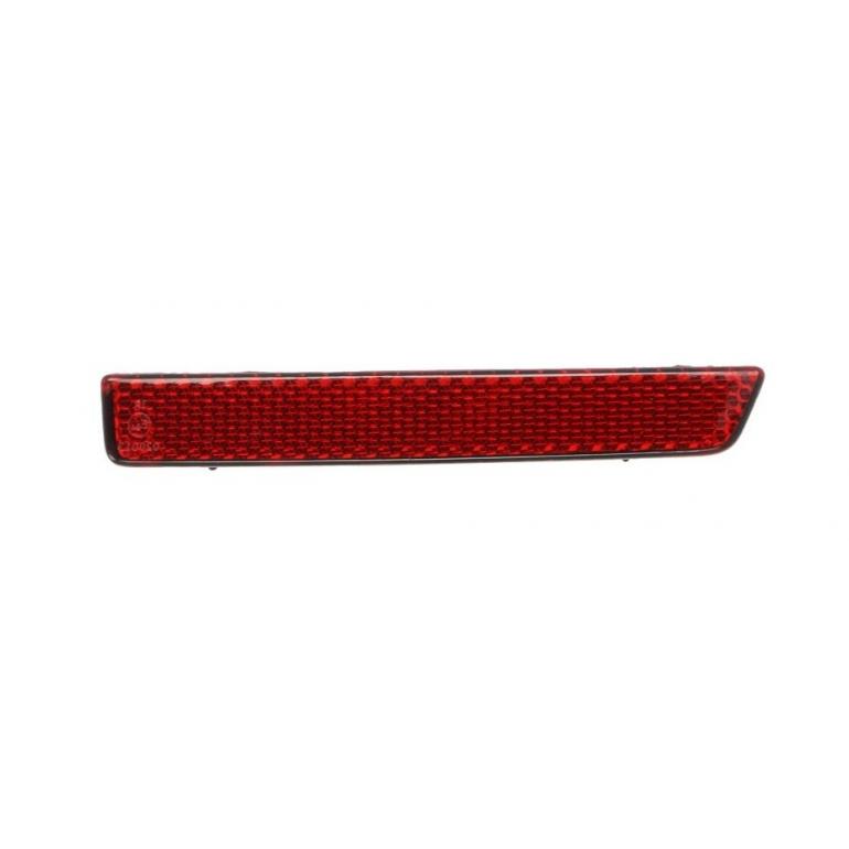 REAR BUMPER REFLECTOR DRIVERS SIDE RH