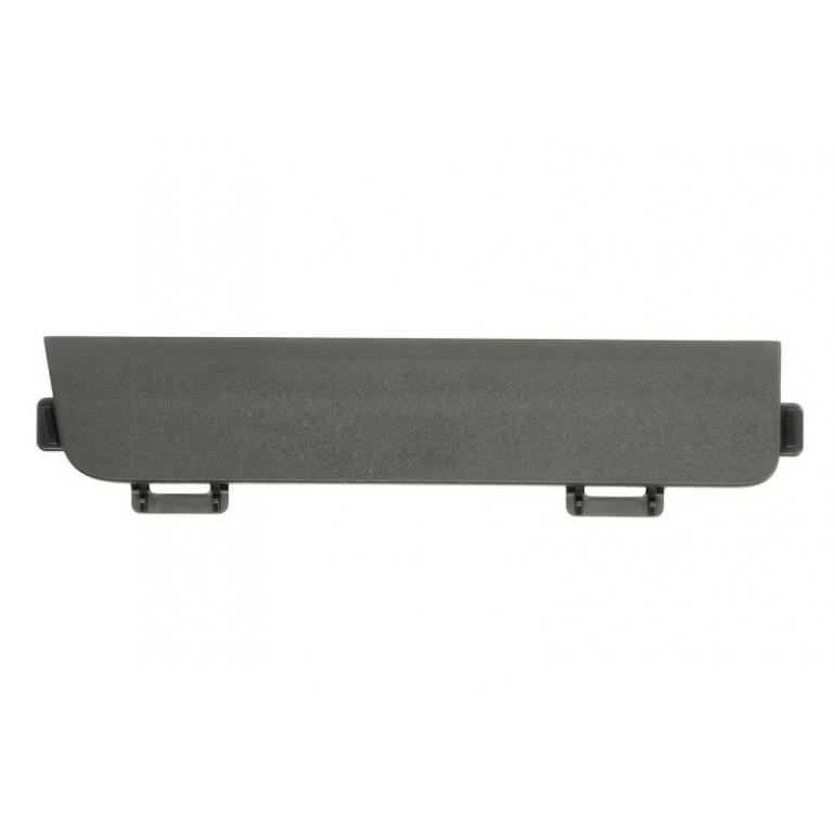LH LOWER STEP UPPER COVER PANEL PASSENGER SIDE LH