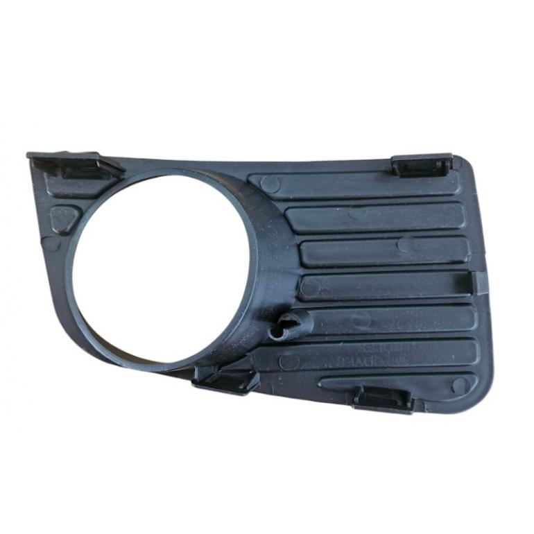 FOG LAMP SURROUND PASSENGER SIDE LH