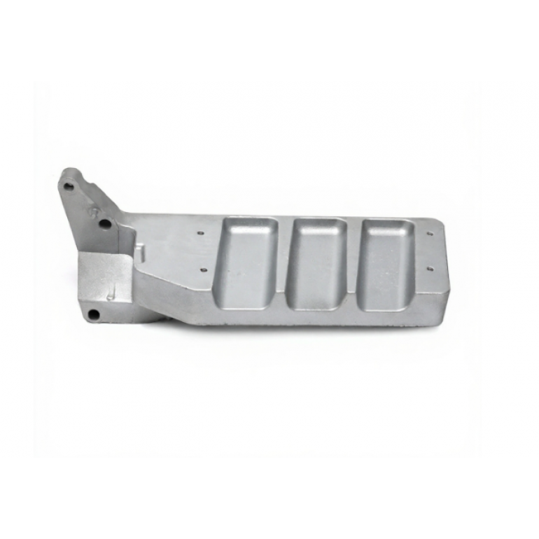 LOWER STEP SUPPORT BRACKET DRIVER SIDE RH