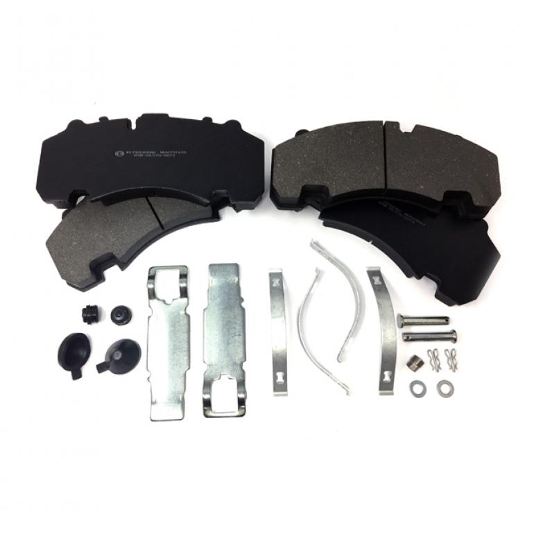 BRAKE PAD AXLE SET C/W FITTING KIT