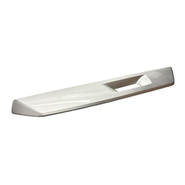 'PAINTED SILVER MIRROR ARM COVER DRIVER SIDE RH