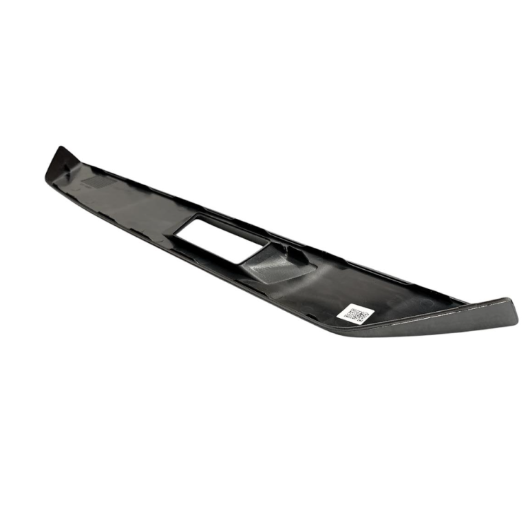 'PAINTED SILVER MIRROR ARM COVER PASSENGER SIDE LH