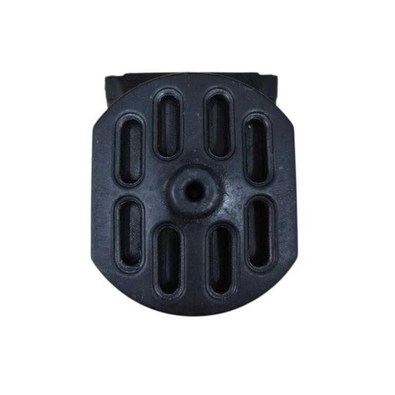 FRONT SUSPENSION LEAF SPRING SLIPPER