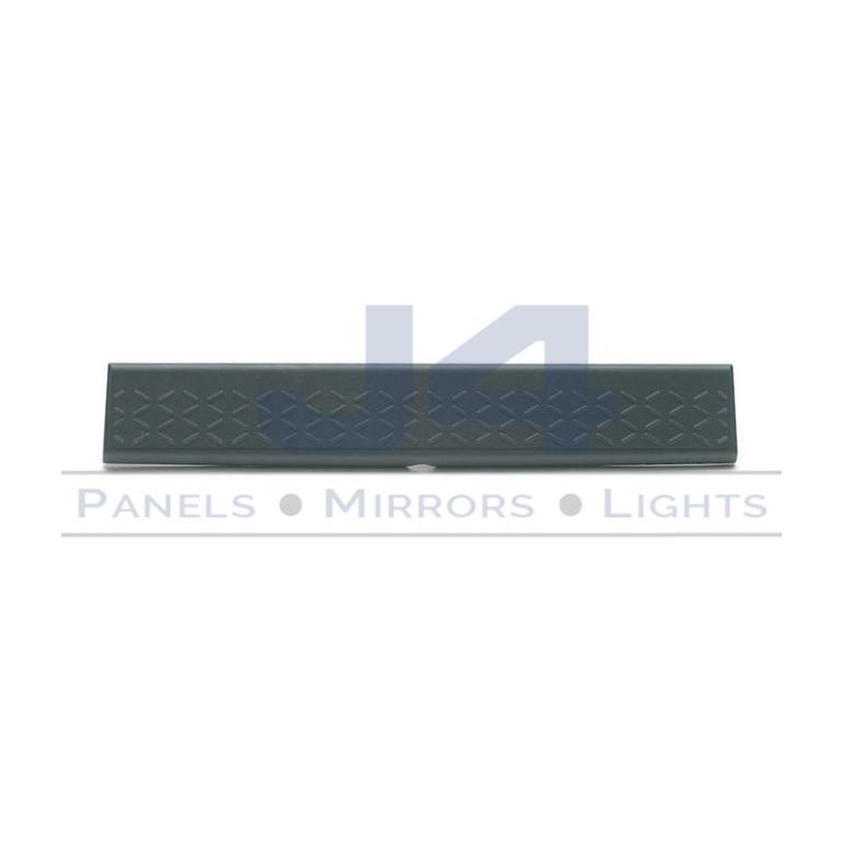 FRONT BUMPER TREAD PLATE