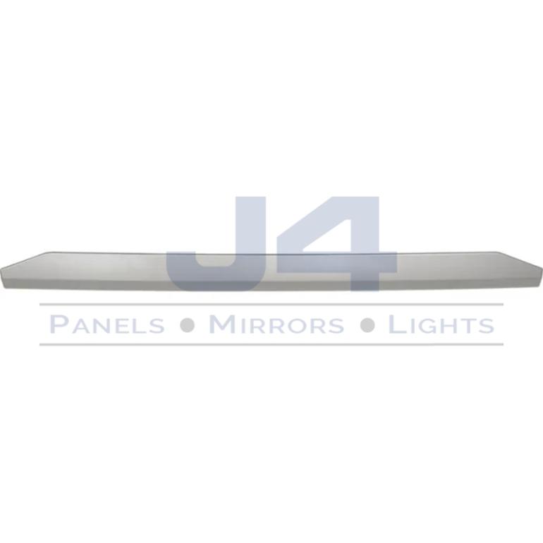 LOWER GRILLE LOWER TRIM SECTION