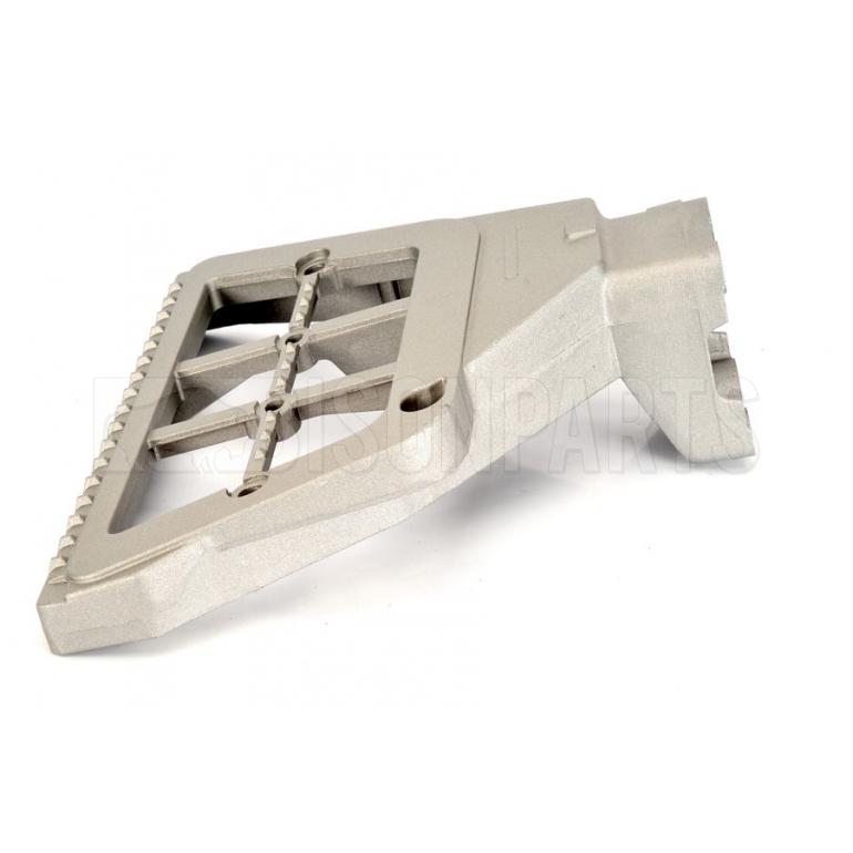 LOWER STEP SUPPORT BRACKET PASSENGER SIDE LH