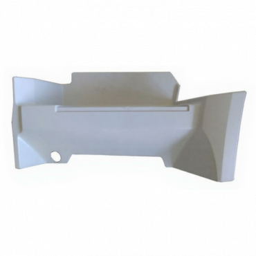 CENTRE STEP SURROUND PASSENGER SIDE LH