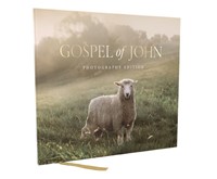 NKJV Gospel Of John, Photography Edition (Hardback)