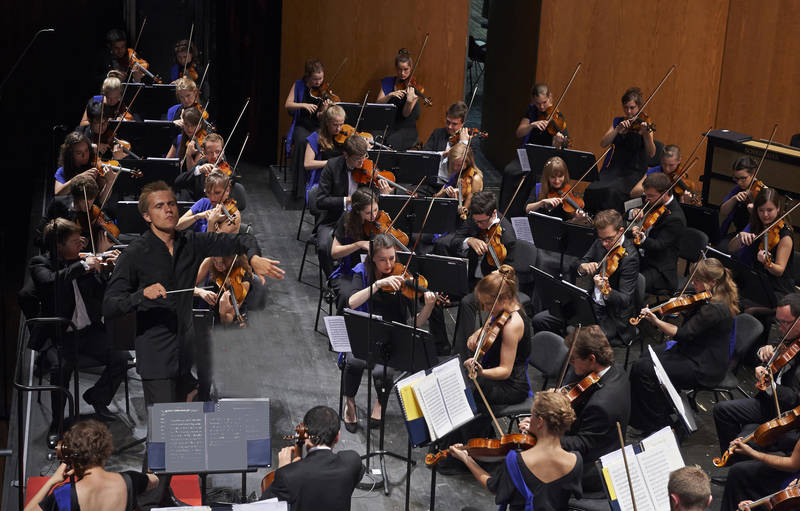 EUYO, 2014 Vasily Petrenko © BolzanoFestivalBozen Photo: Gregor Khuen Belasi