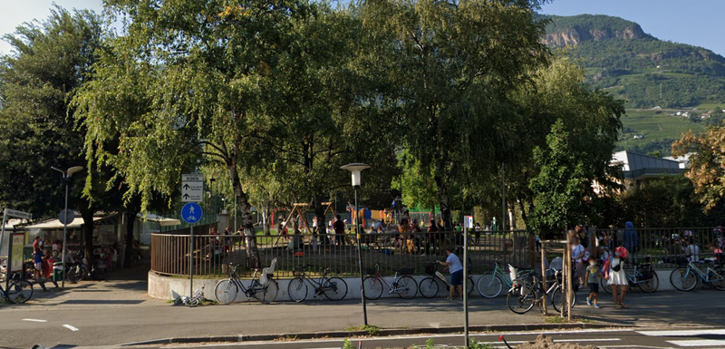 Vollständige Schließung des Spielplatzes in der Roenstraße mit geplanter Wiedereröffnung am Montag, 6. Mai 2024