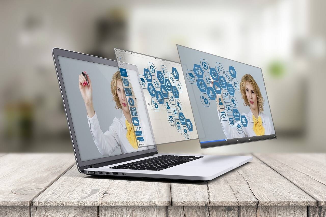 Immagine: laptop-Mediamodifier da Pixabay