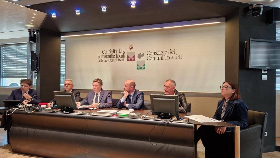 Immagine: Spinelli-Al-Consorzio-dei-Comuni-la-sede-trentina-del-Dipartimento-Trasformazione-Digitale