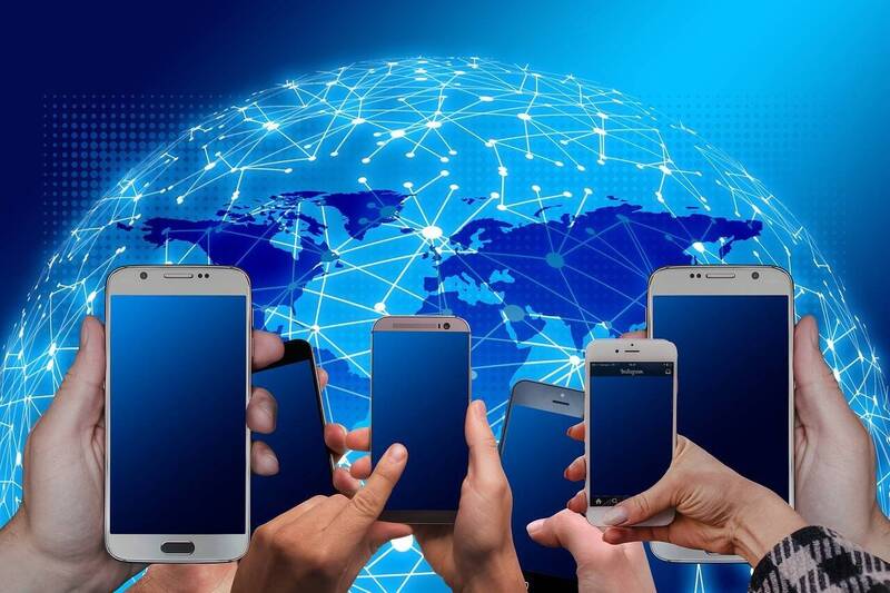 Immagine: telefoni_Gerd Altmann da Pixabay