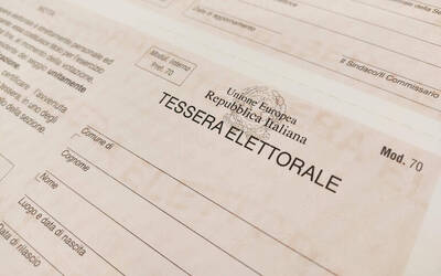 Immagine: Tessera-elettorale_reference