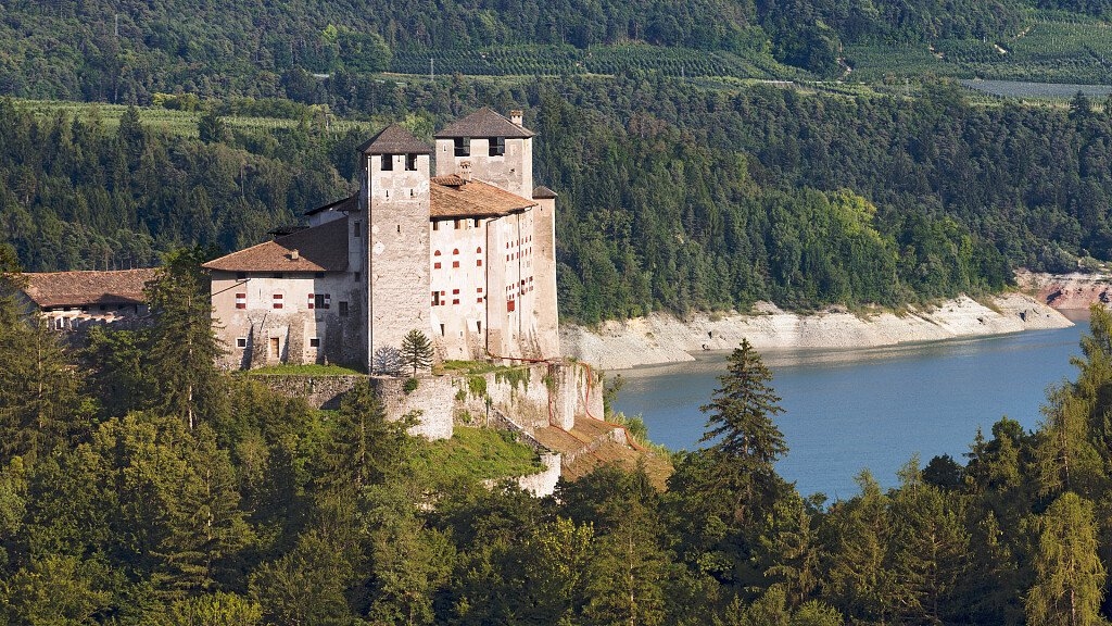 Immagine: Castel Cles