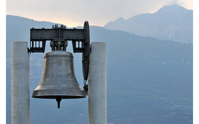 Immagine: Campana dei Caduti