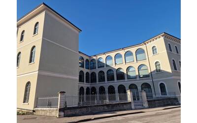 Immagine: Sede retro 1