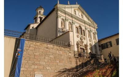 Immagine: Chiesa San Michele con stemma
