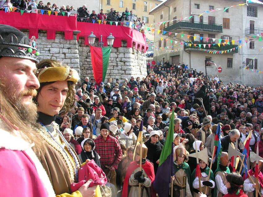 Panoramica della festa di Biagio delle Castellare