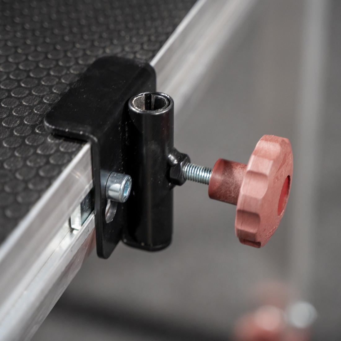 Duratruss DURASTAGE 750 Microphone Stand Holder thumbnail 3