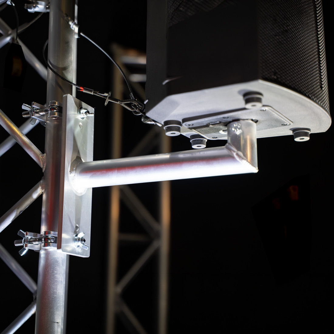 Duratruss DT Speaker Mount 75kg thumbnail 7