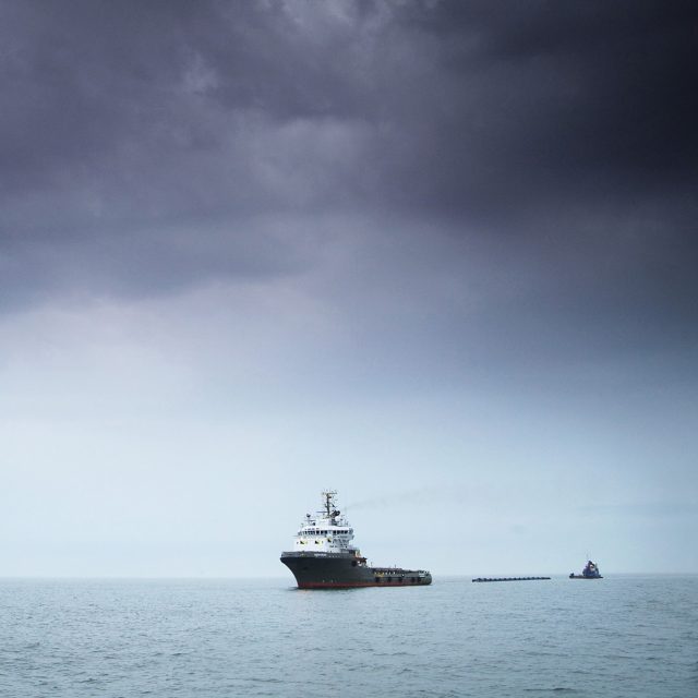 Boskalis boat during the installation of the northsee prototype