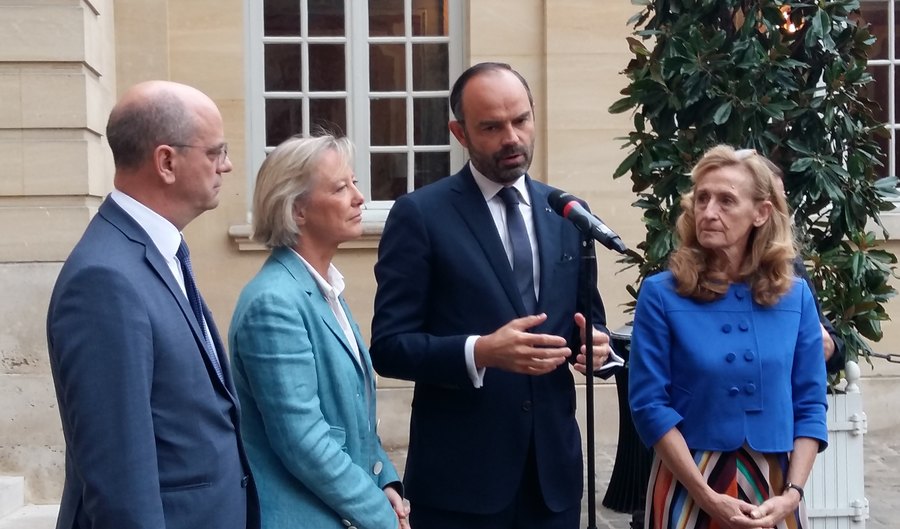 Autour du Premier ministre, Édouard Philippe, les ministres Jean-Michel Blanquer, Sophie Cluzel et Nicole Belloubet se sont adressés à la presse à l'issue du CIH. - Droits réservés Autour du Premier ministre, Édouard Philippe, les ministres Jean-Michel Blanquer, Sophie Cluzel et Nicole Belloubet se sont adressés à la presse à l'issue du CIH.