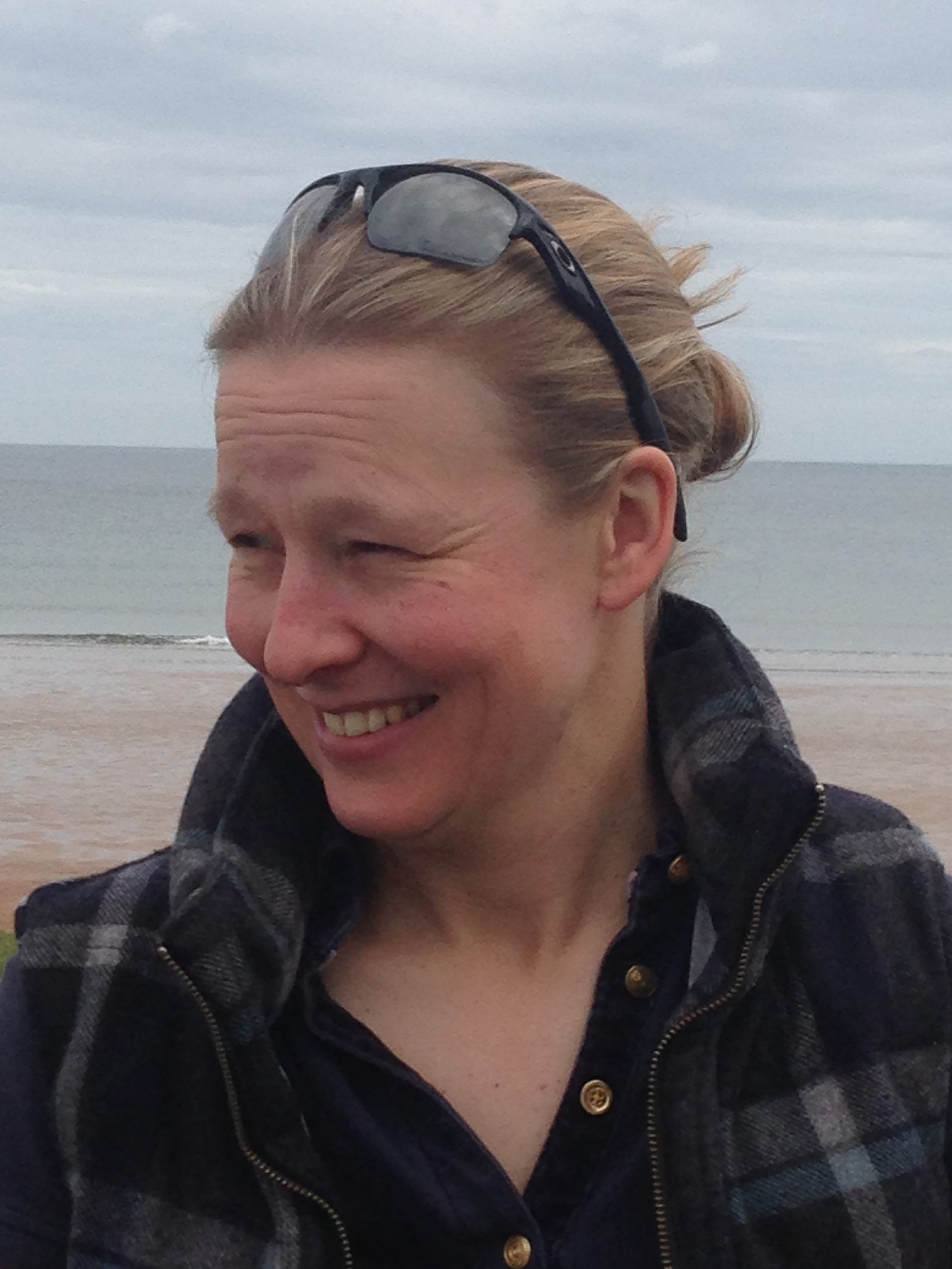 Dr Emma Defew profile photo