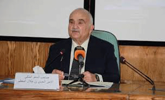 الأمير الحسن يحاضر في كلية الدفاع الوطني الملكية الأردنية الأمير الحسن يحاضر في كلية الدفاع الوطني الملكية الأردنية