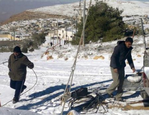نقابيون يحثون عمال الكهرباء توخي الحذر عند التعامل مع الاعطال نقابيون يحثون عمال الكهرباء توخي الحذر عند التعامل مع الاعطال