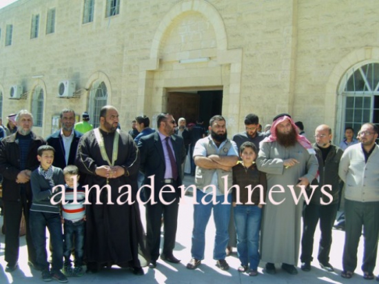 بالصور .. العشرات في جرش يخرجون في جمعة " الكرامة "