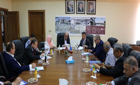 السفير الروماني في عمان يزور غرفة تجارة الزرقاء