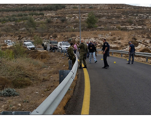 طعن مستوطن جنوب نابلس وفرار المنفذ