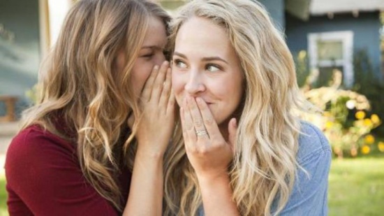 لا تقولي هذه الأشياء لصديقاتكِ أبداً..!