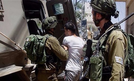 الاحتلال يعتقل 19 فلسطينيا بالضفة الغربية الاحتلال يعتقل 19 فلسطينيا بالضفة الغربية