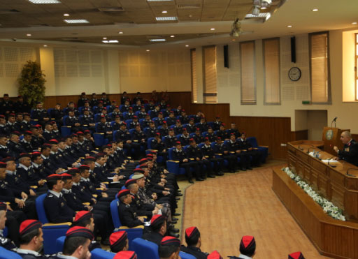 اللواء البزايعة يؤكد على أهمية إدامة الجاهزية والنهوض بخدمات كوادر الدفاع المدني